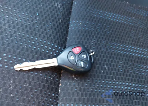 2011 Toyota Corolla S из США, поврежденный, VIN 2T1BU4EEXBC698876